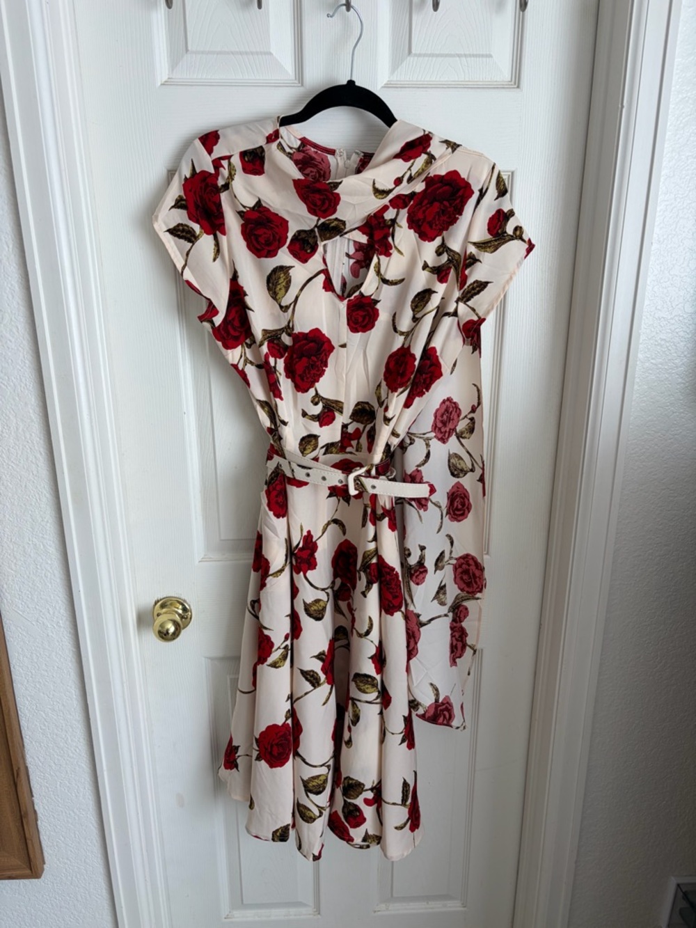 Unique Vintage Cream Midi Dress with Red Rose Print and Scarf Tie - Picture 2 of 4